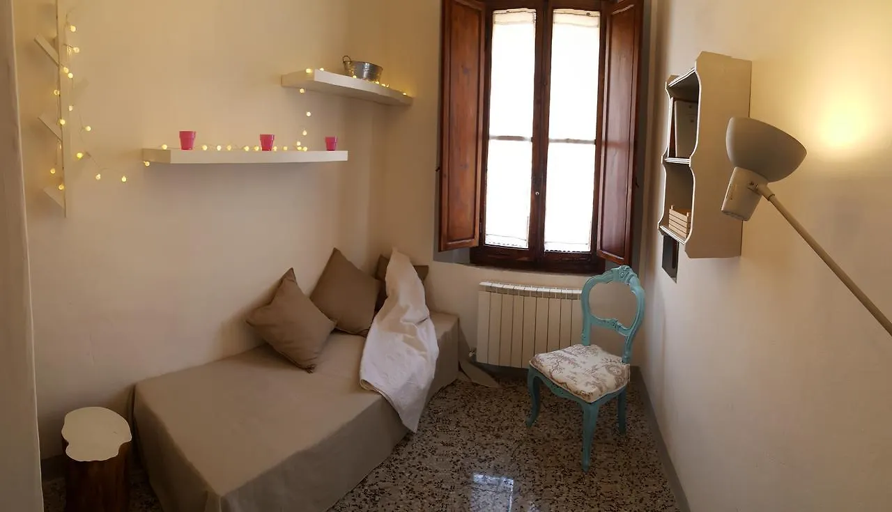Montevenere 83 Villa Chiusi 0*,